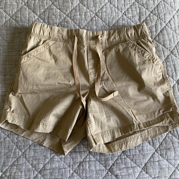 Eddie Bauer Cargo Shorts - Picture 2 of 3